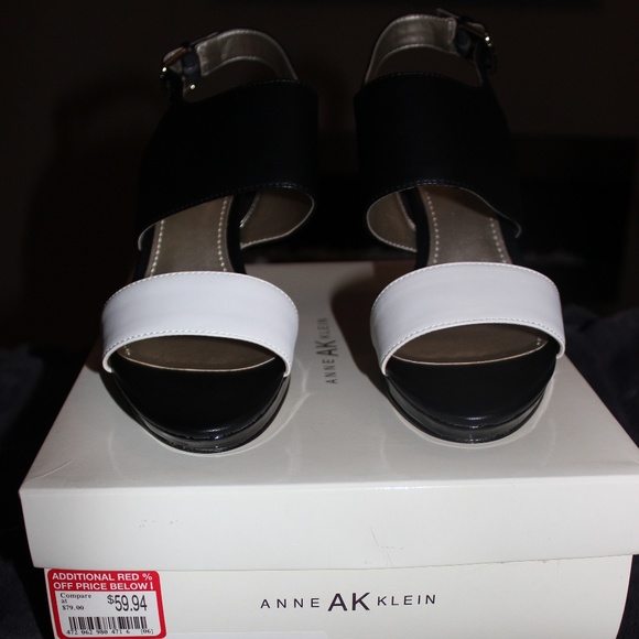 Anne Klein Black/White Heels - Picture 3 of 6